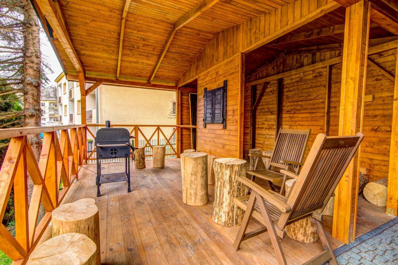 Willa Pod Zegarem - W Cenie Parking, Szybkie Wifi, Duzy Ogrod, Wiata Grilowa! Krynica Zdroj Exterior photo